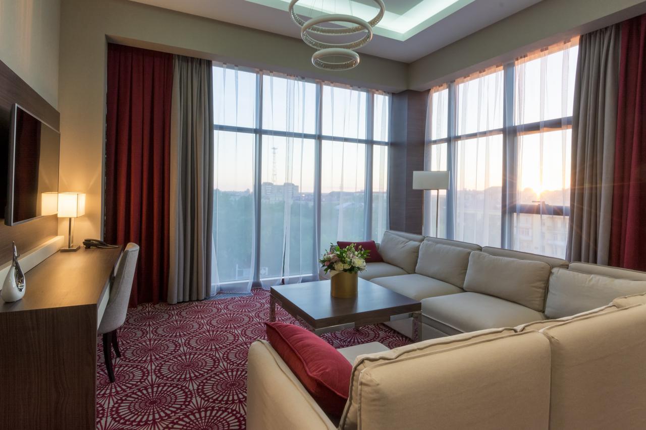 Hotel Senator Karaganda Exterior photo